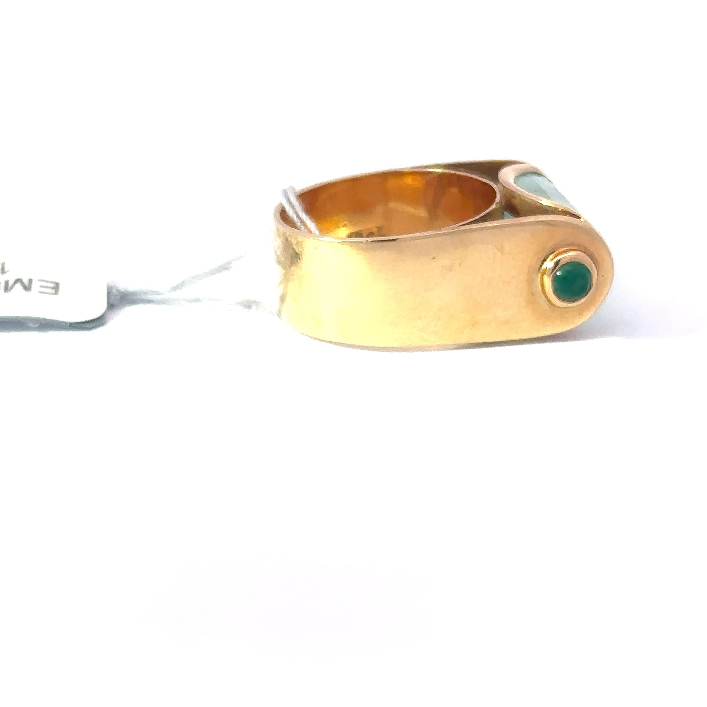 18K YELLOW GOLD | 6.5 CT NATURAL EMERALD VINTAGE RING.