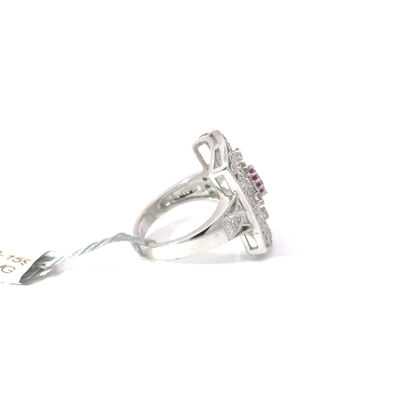 18K White Gold Ring.