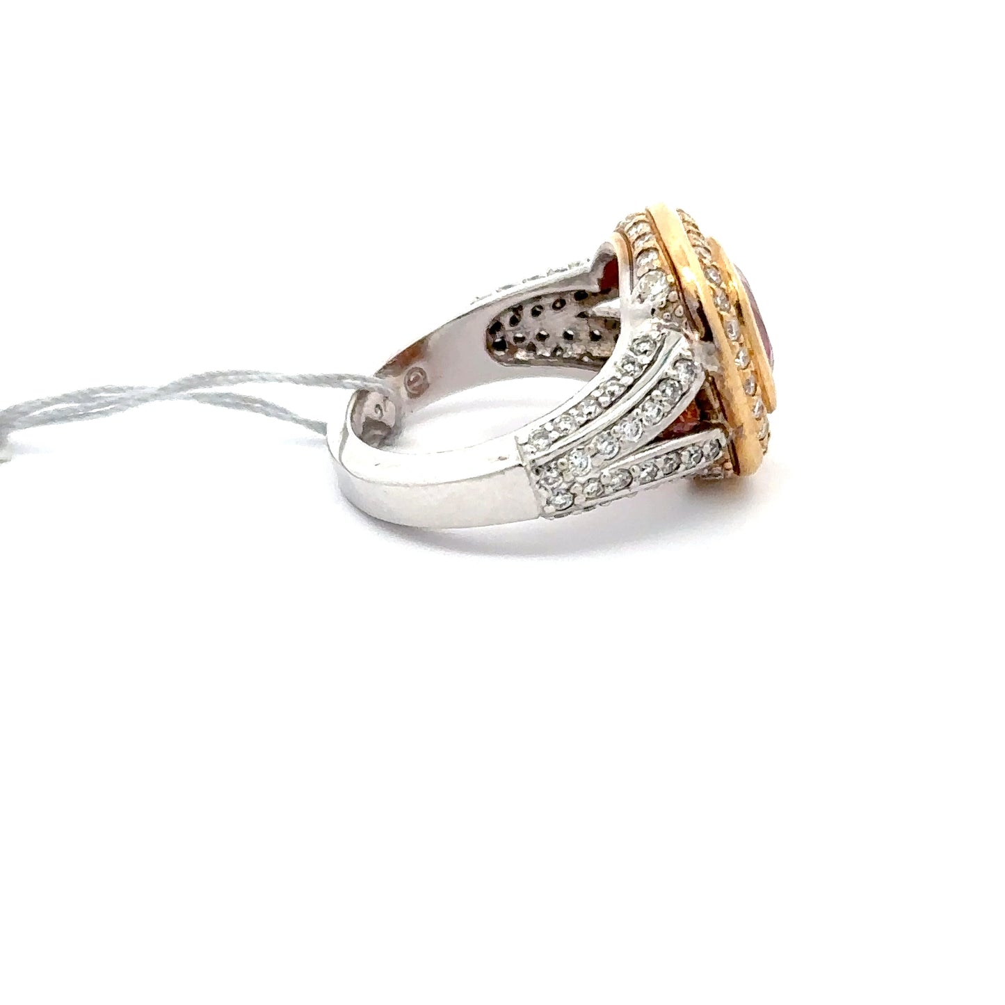 18K YELLOW/WHITE GOLD - 3.02 NATURAL PINK SAPPHIRE | 0.10 CT SIDE DIAMONDS RING.