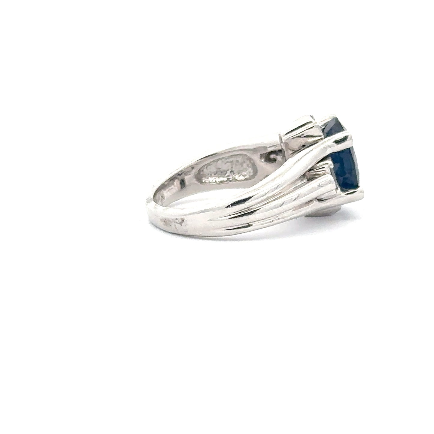 3.06ct Natural Oval Sapphire Diamonds & 0.28ct Natural Diamond Ring | 18K WG