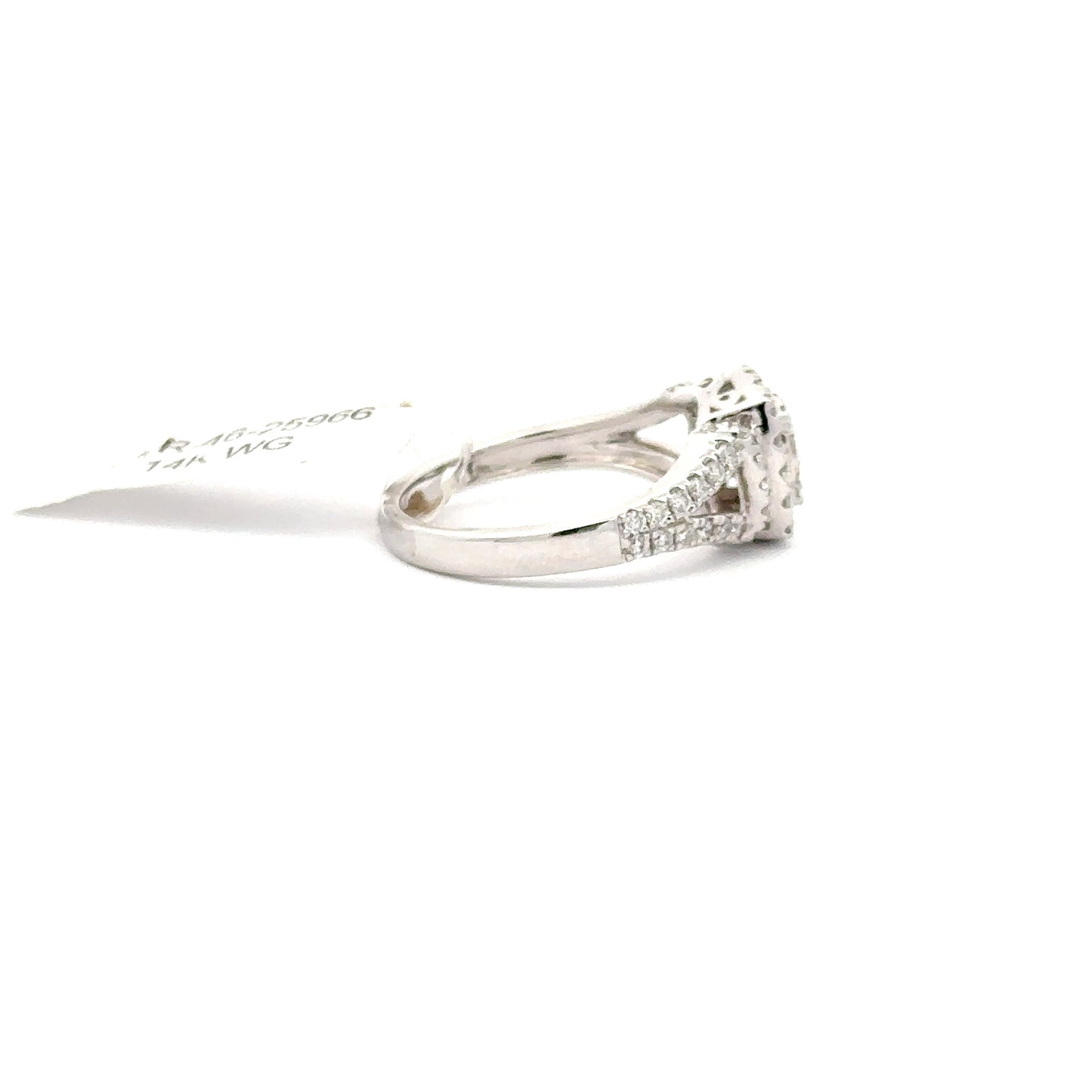 14K WHITE GOLD | 0.95 CTW NATURAL DIAMONDS RING.