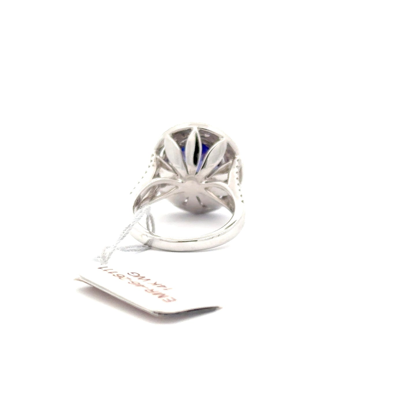14K White GOLD | 6.69 CT TANZANITE CENTERED | 0.91 CT NATURAL DIAMONDS RING.