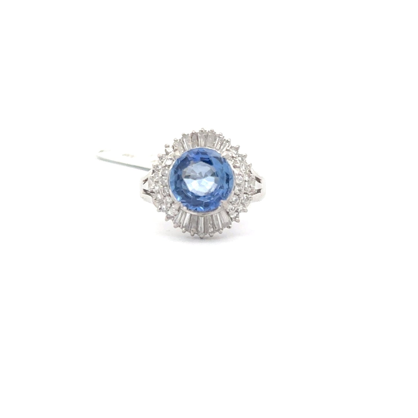 3.18 Carat Blue Sapphire Set in Platinum women’s Designer Ring.