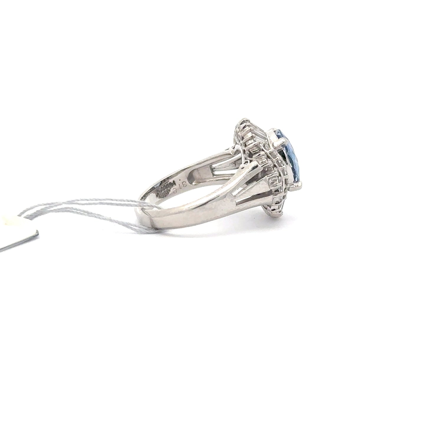 3.18 Carat Blue Sapphire Set in Platinum women’s Designer Ring.