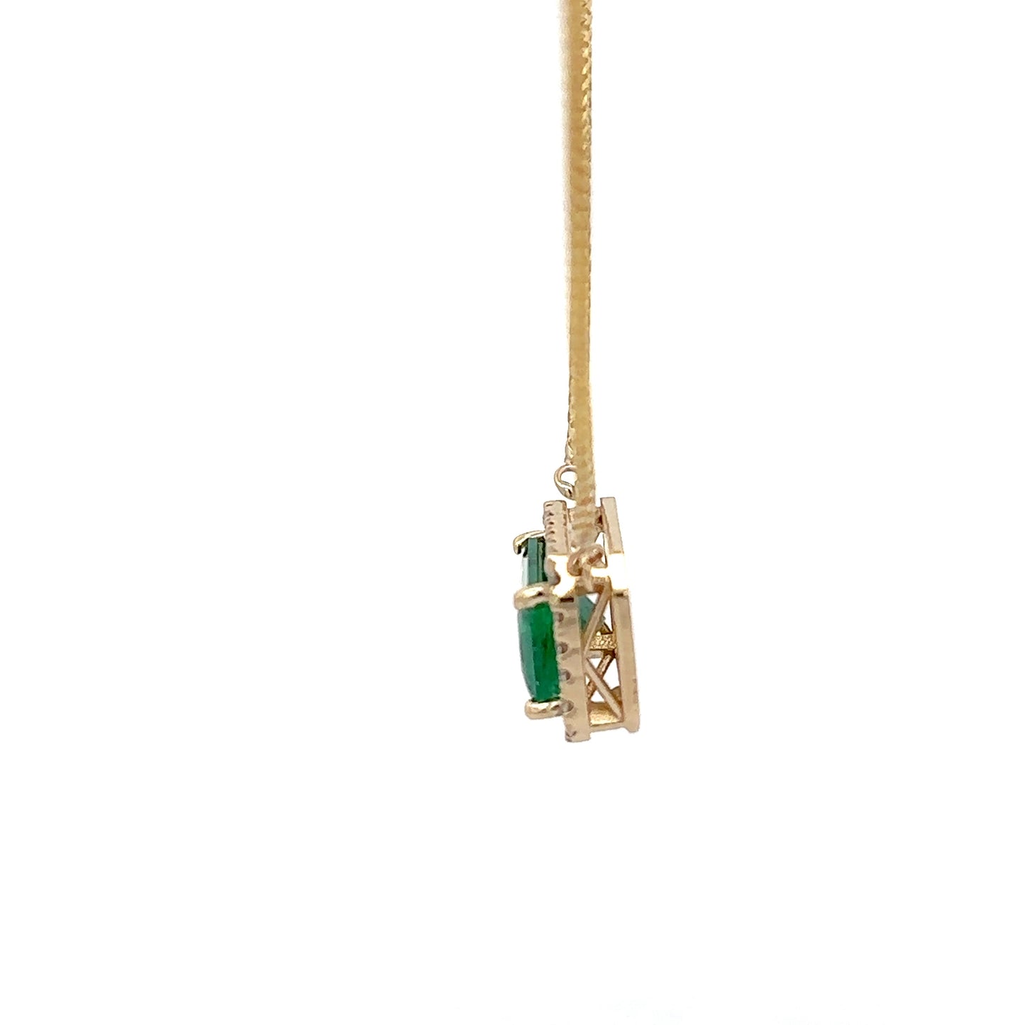 2.75 ct Natural Emerald | 0.46 ct Natural Diamonds | 14k Yellow Gold