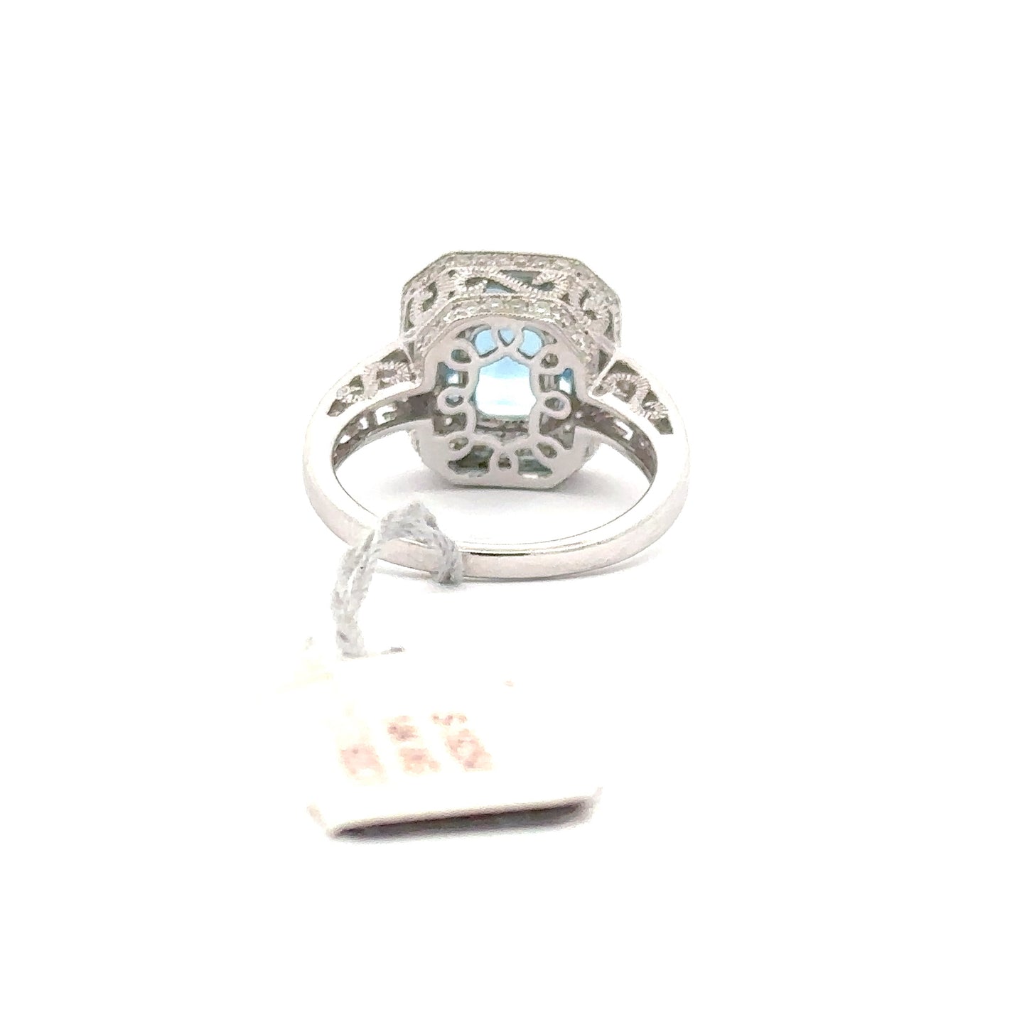14K WHITE GOLD | 2.40 CT AQUAMARINE CENTERED | 0.92 NATURAL SIDE DIAMONDS RING.