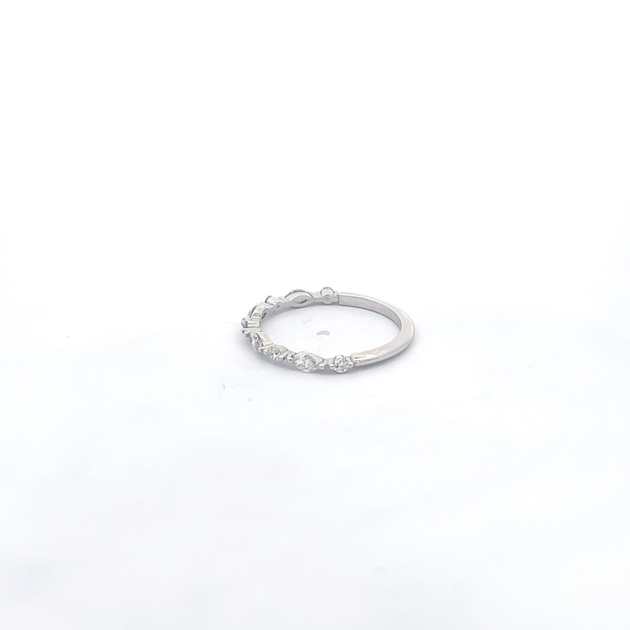 0.38 ctw Natural Diamonds Band | Platinum