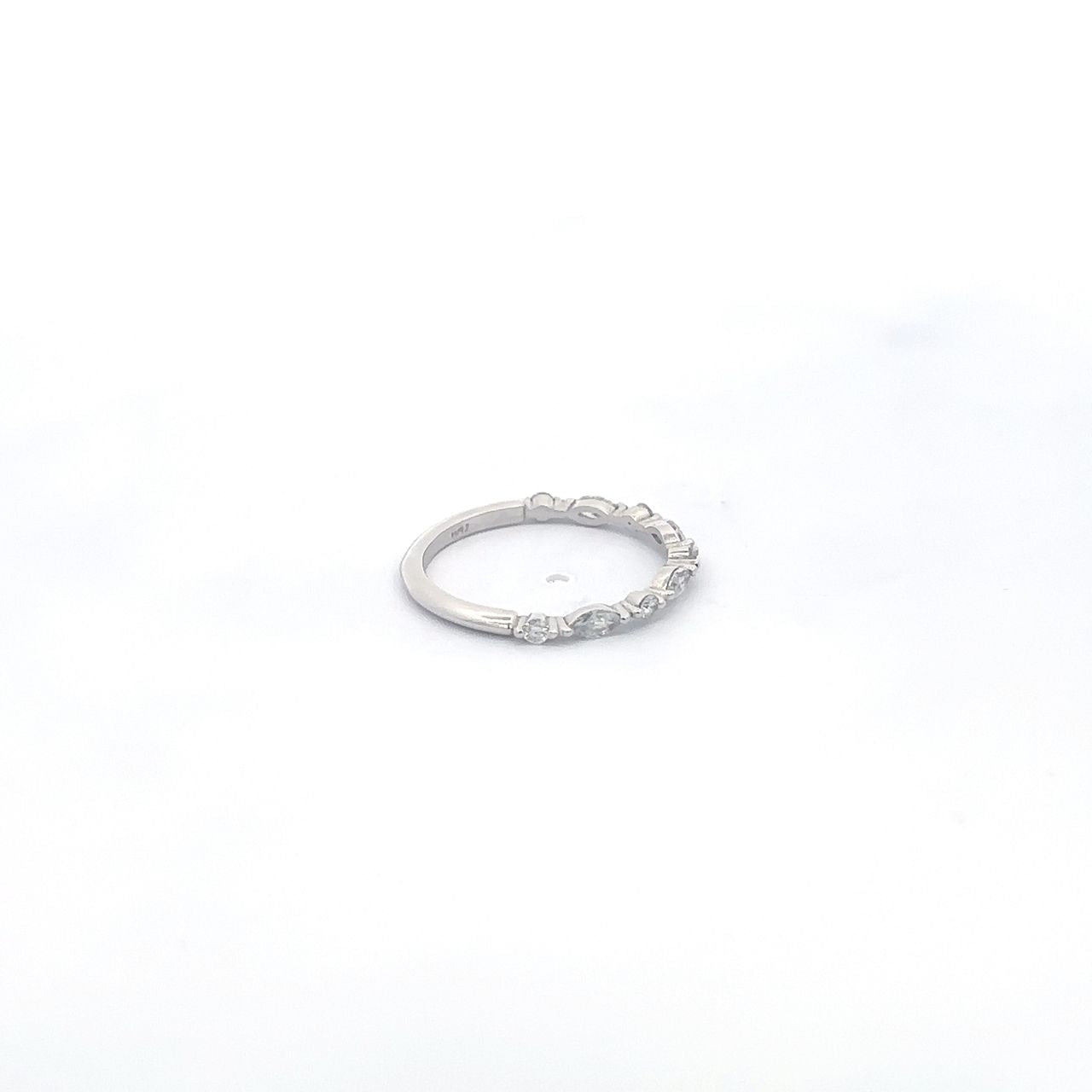 0.38 ctw Natural Diamonds Band | Platinum