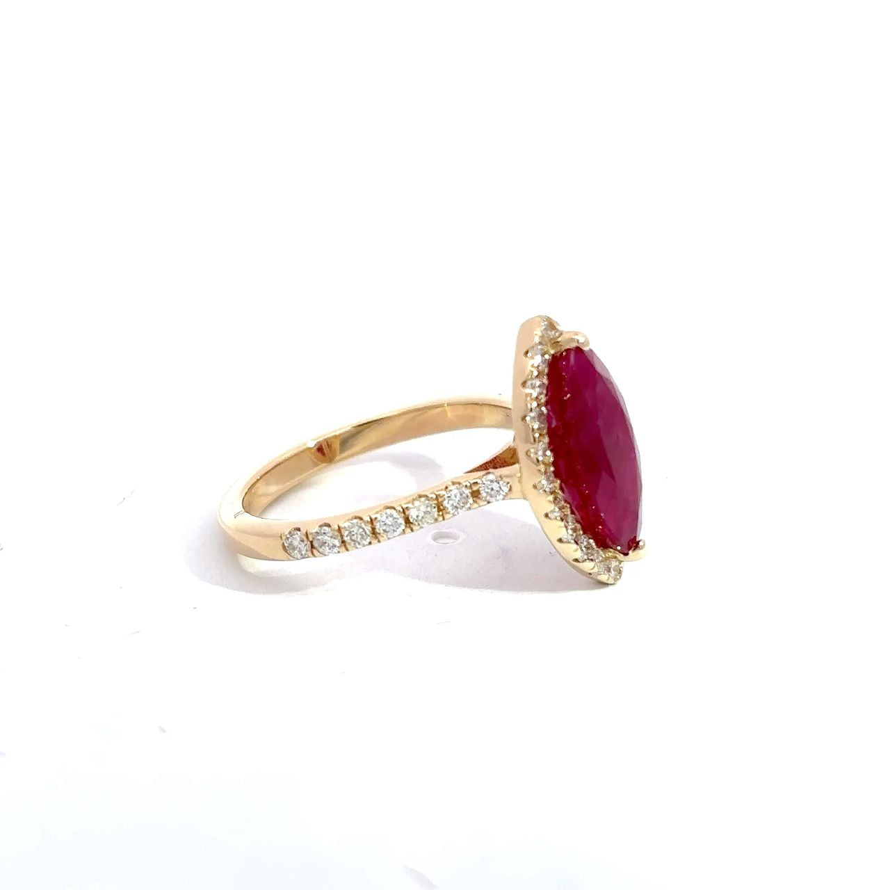 14K YG | 3.37 CT NATURAL BURMESE RUBY RING | 0.64 CT NATURAL SIDE DIAMONDS.