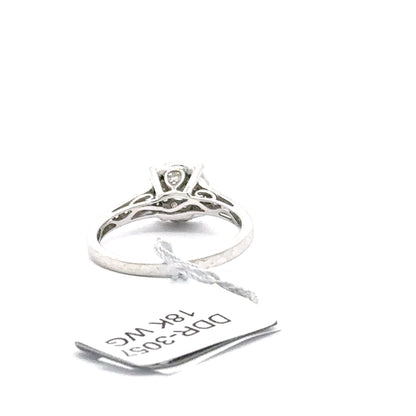 0.86 ctw Natural Diamond Ring | 18k White Gold | 3.1 Gram.