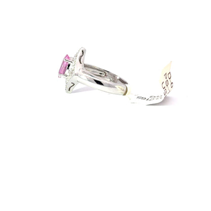 18K White Gold Ring.