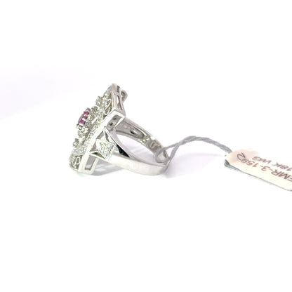 18K White Gold Ring.