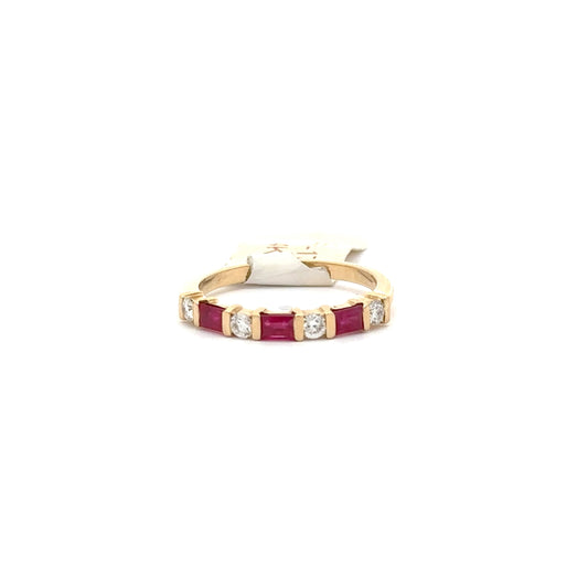 0.22ct Natural Round Diamonds & 0.54ct Emerald-Cut Ruby (Alternating Design) Band | 14K YG
