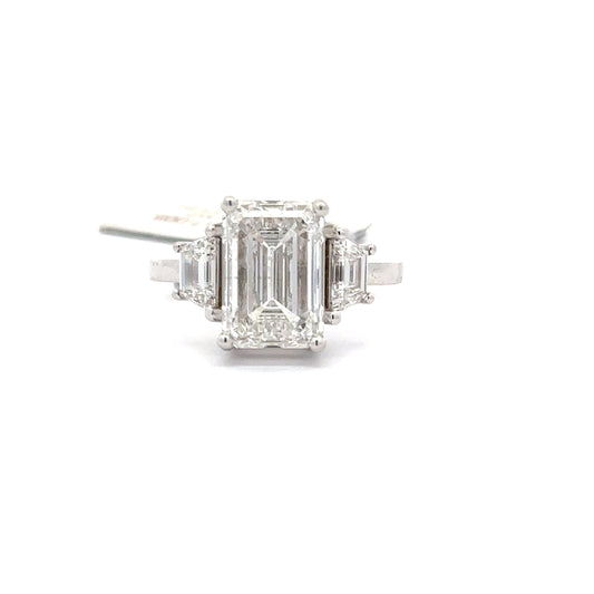 5.01ct Lab Emerald-Cut Diamond (E/VS2) with 0.54ct Tapered Baguette Side Stones | 18K WG | IGI
