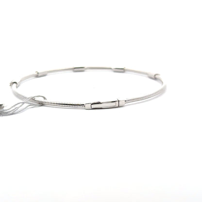 0.25 ctw Flexible Bangle | 14k White Gold.