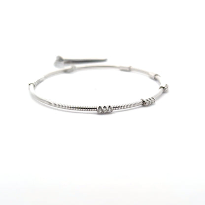 0.25 ctw Flexible Bangle | 14k White Gold.