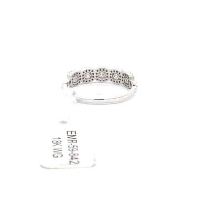 18K White Gold Round Diamonds Ring.