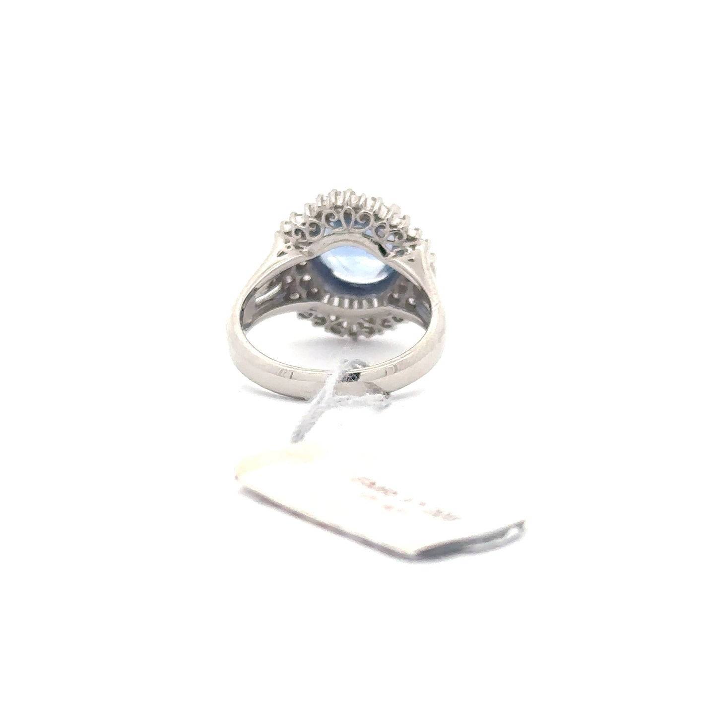 3.18 Carat Blue Sapphire Set in Platinum women’s Designer Ring.
