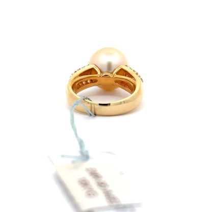 Elegant 18K Yellow Gold Women’s Ring with 13mm AAA Authentic Pearl.