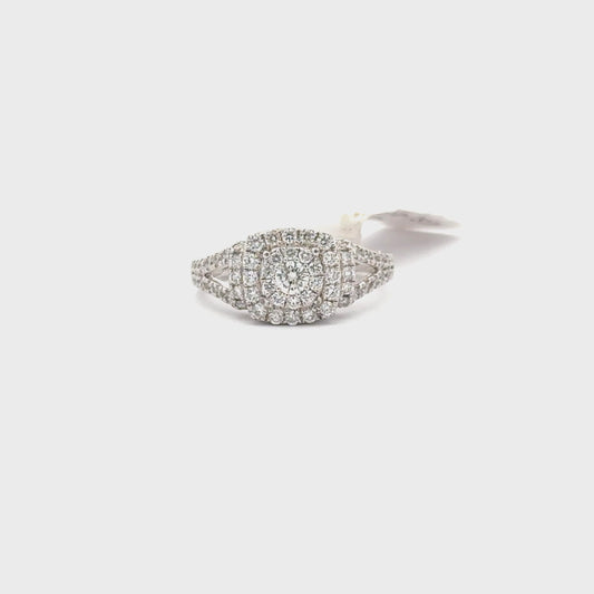 14K WHITE GOLD | 0.95 CTW NATURAL DIAMONDS RING.