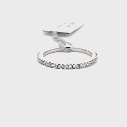 18K White Gold Ring.
