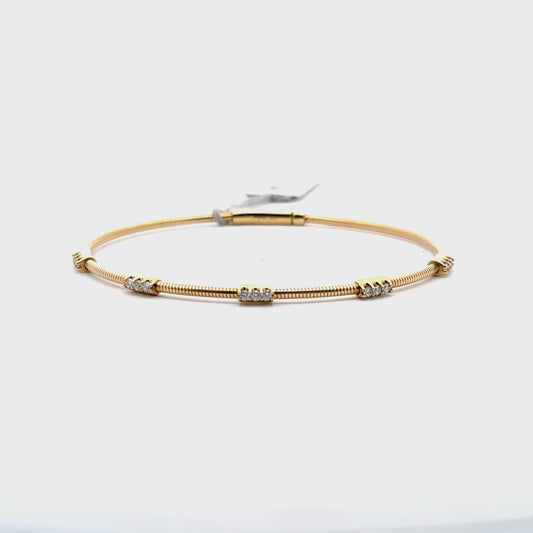 0.25 ctw Flexible Bangle | 14k Yellow Gold.