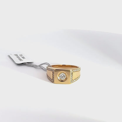 Classic Men’s Ring In 18K Yellow Gold.