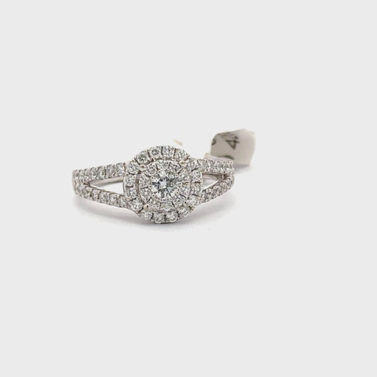 14K WHITE GOLD | 0.95 CTW NATURAL DIAMONDS RING.