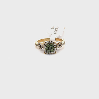 0.55 ct Green Diamonds Ring | 0.34 ct Side Diamonds | 14k Yellow Gold | 5 Gram.
