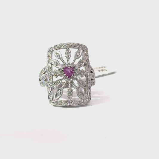 18K White Gold Ring.