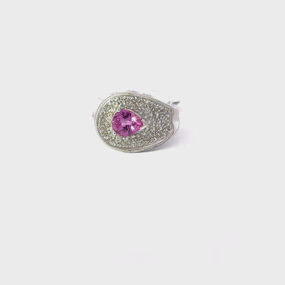 18K White Gold Ring.