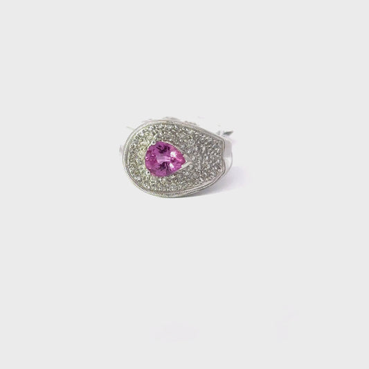 18K White Gold Ring.